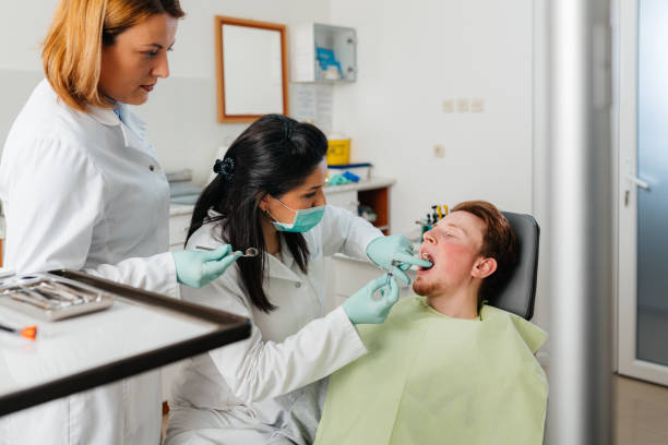 Best Emergency Broken Tooth Repair in Coronita, CA
